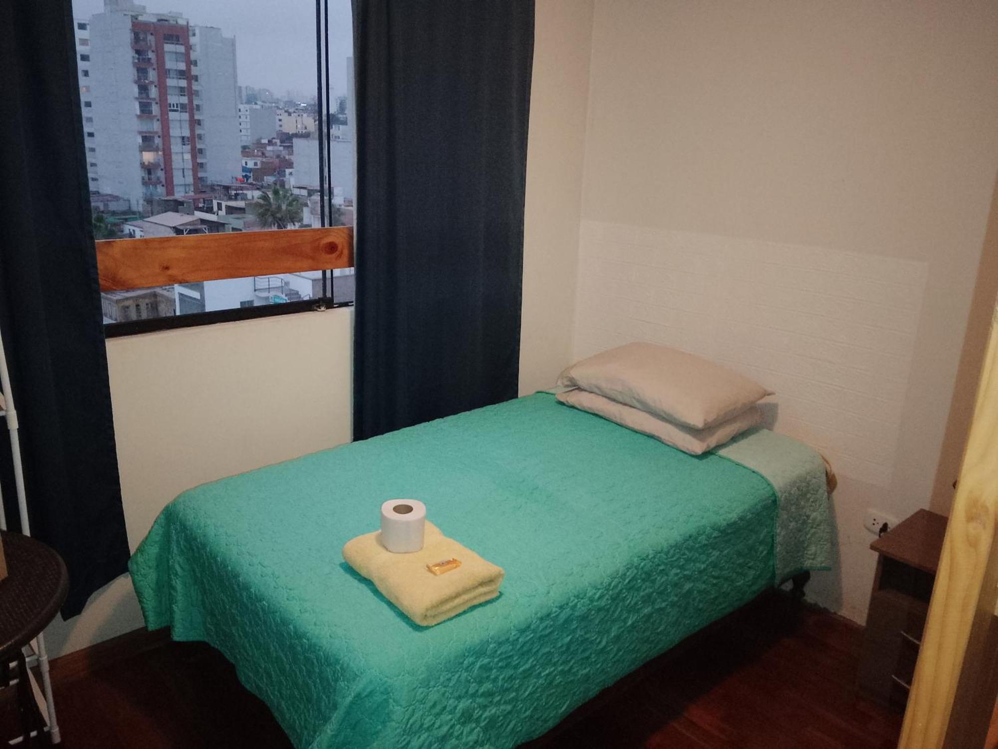 Blue Coast Lima Private Rooms Exteriör bild